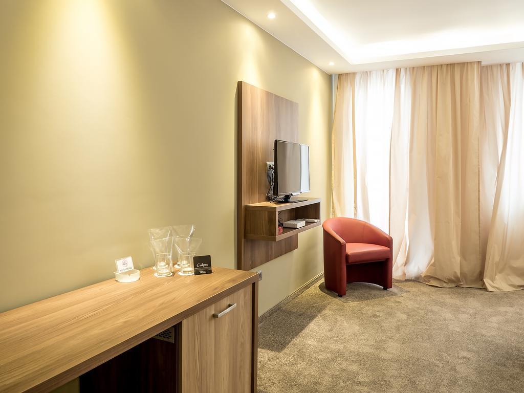 Hotel Calipso Hotel Софія Екстер'єр фото