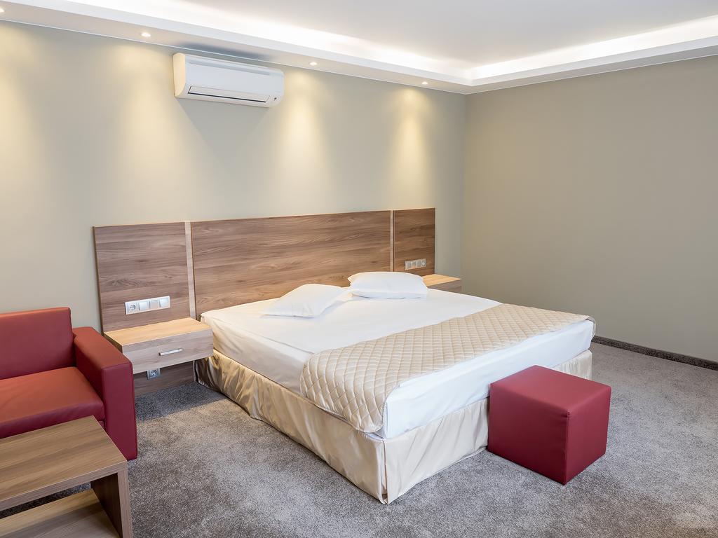 Hotel Calipso Hotel Софія Номер фото